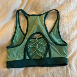 Lululemon size 6 sports bra - sea foam green